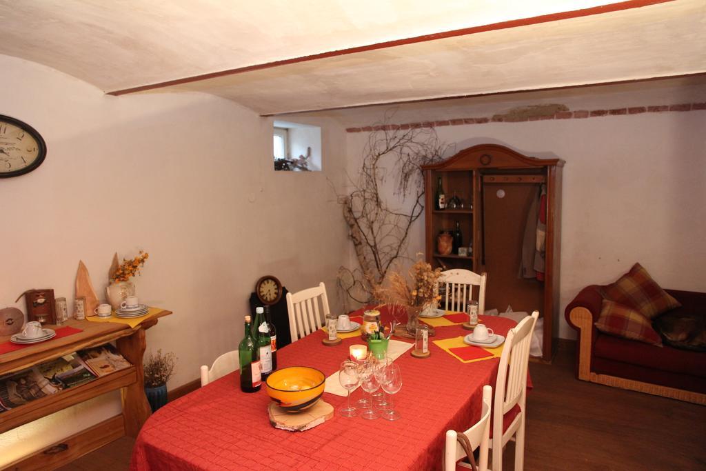 Gaestehaus Weinviertel - Niederoesterreich Siebenhirten エクステリア 写真